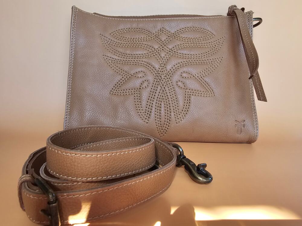Frye Boot Stitch Leather Crossbody Clutch Convertible Western Tan Purse